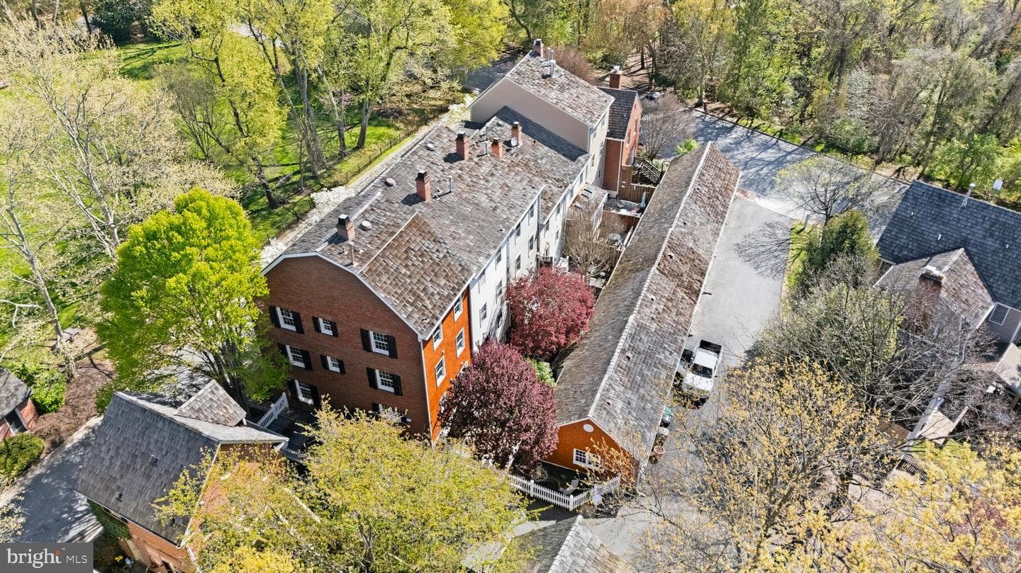 112 Kent Square Road photo 39