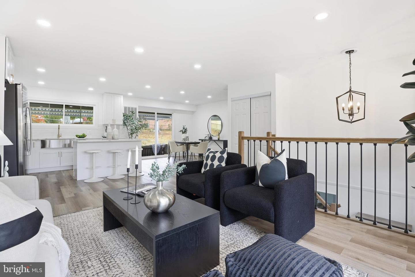13801 Lionel Lane photo 7