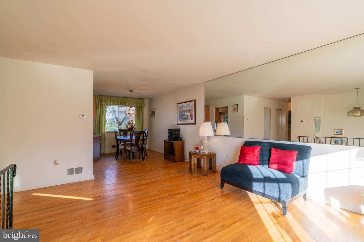 4709 Iris Place photo 24