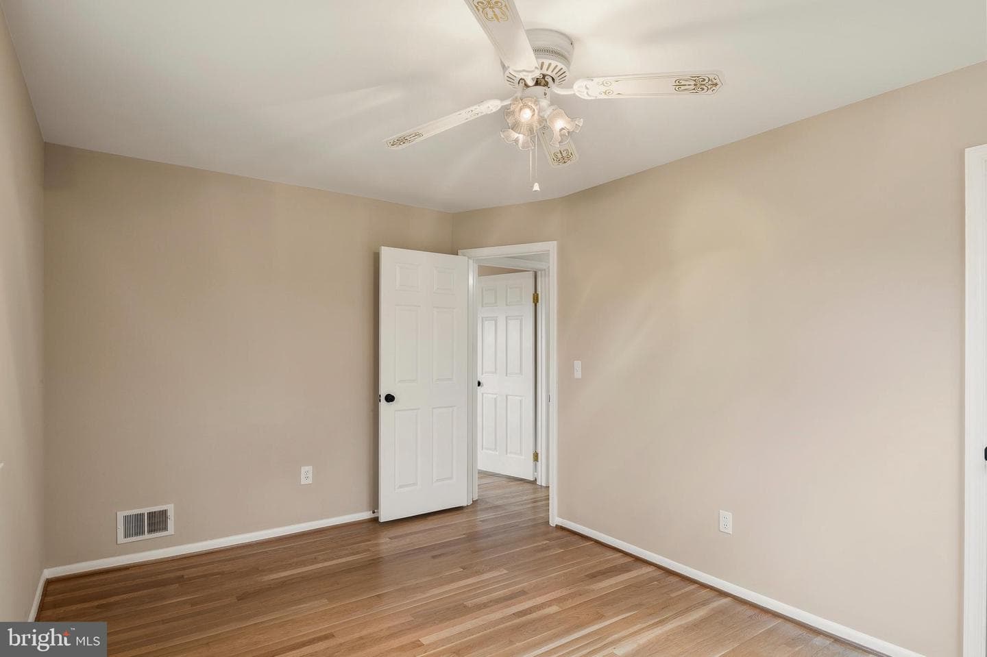 12425 Pretoria Drive photo 23
