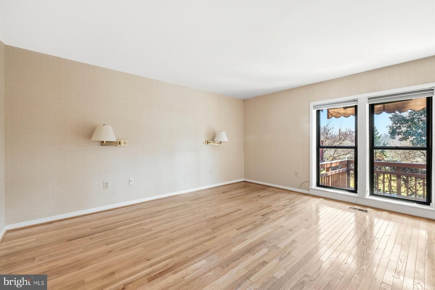 5205 Strathmore Avenue photo 24