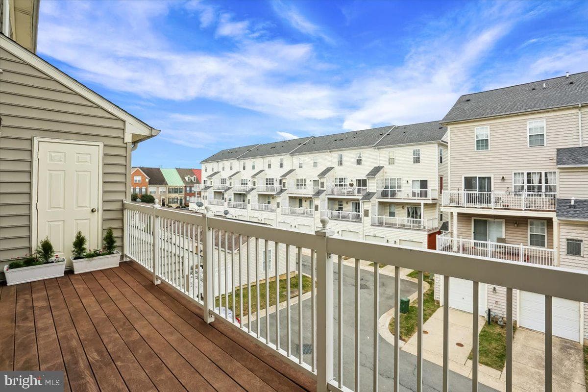 723 Main Street #723-B photo 15