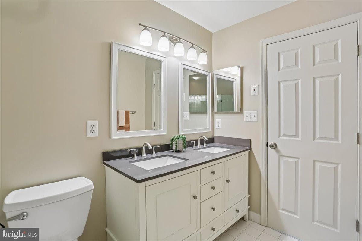 723 Main Street #723-B photo 23