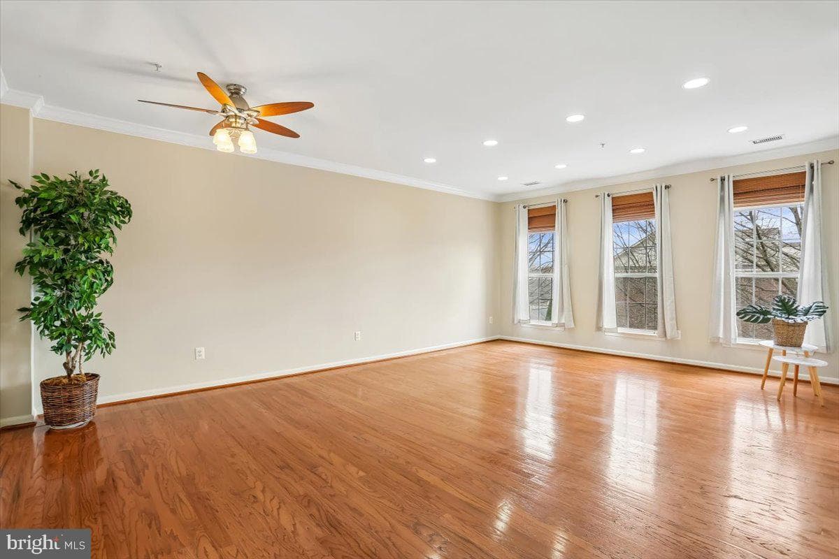 723 Main Street #723-B photo 6