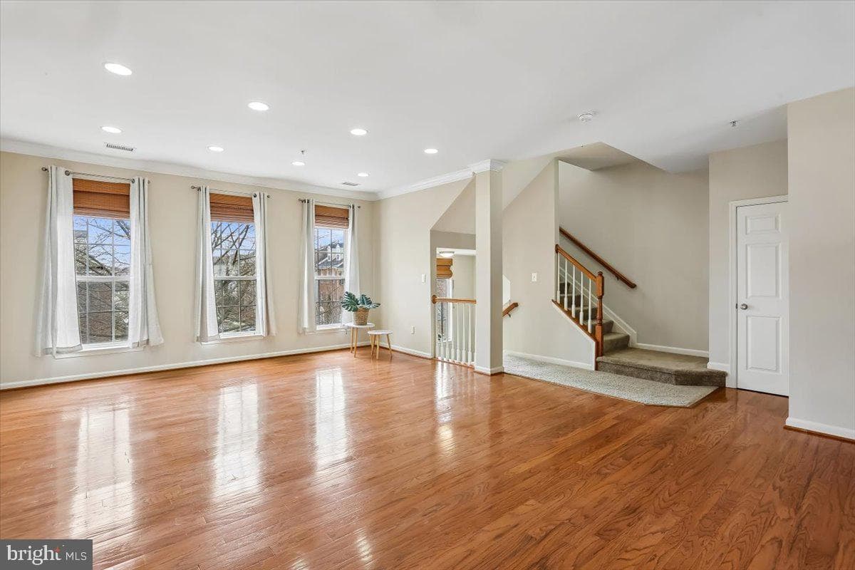 723 Main Street #723-B photo 8