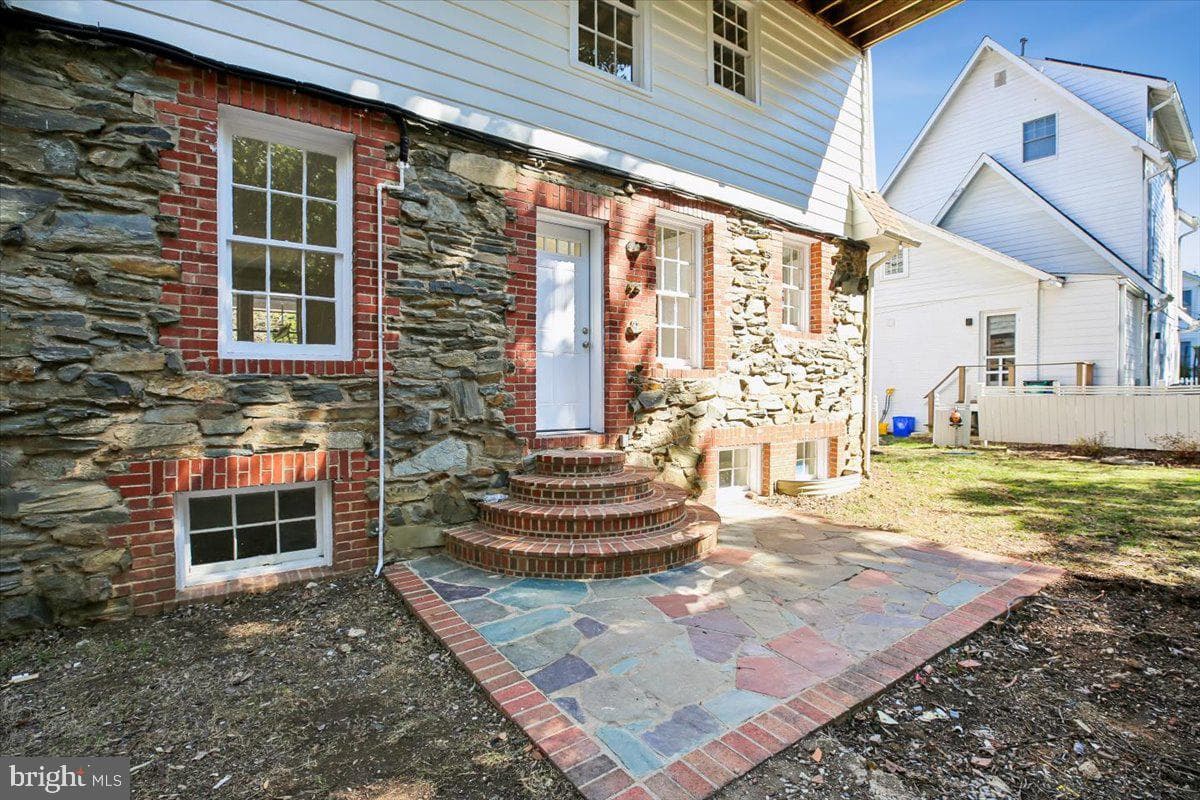 4714 Hunt Avenue photo 52