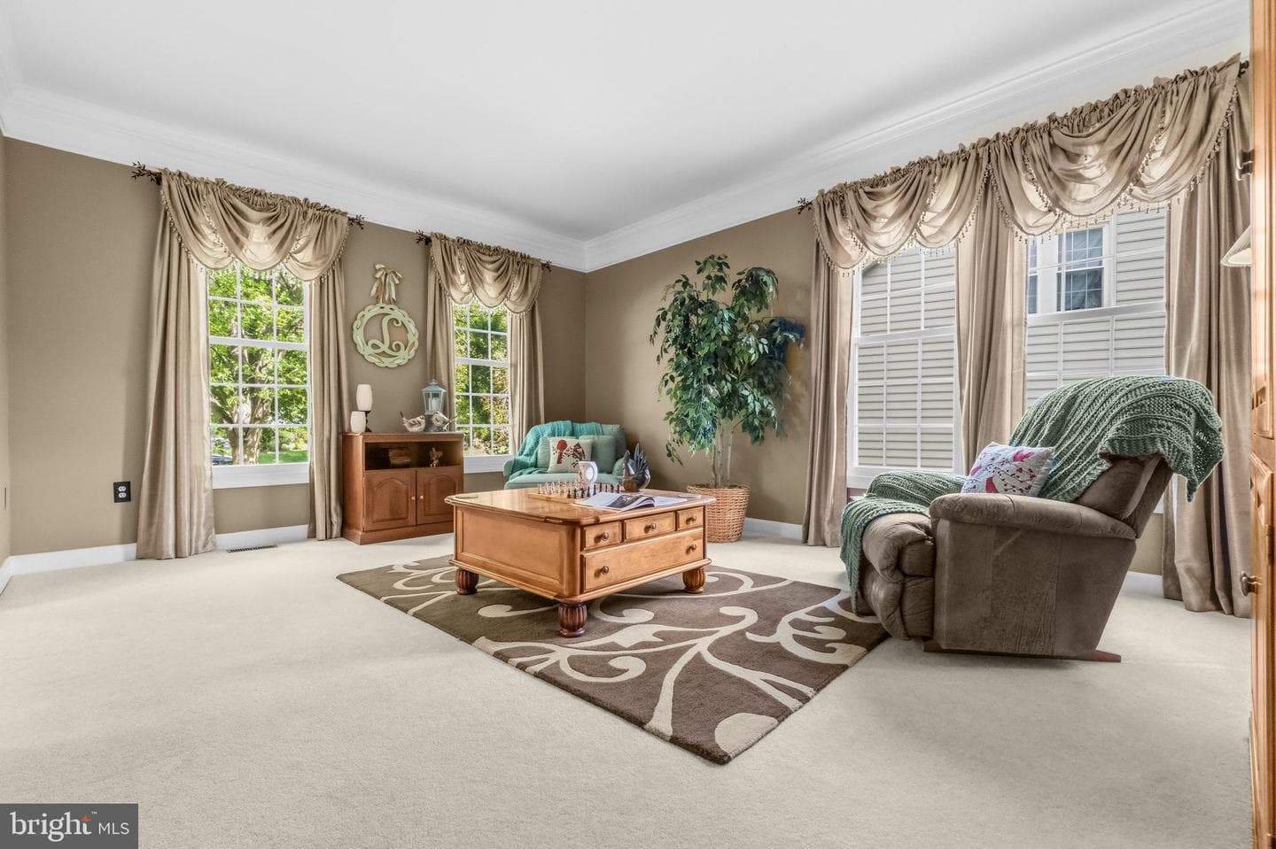 21527 Fox Field Circle photo 5