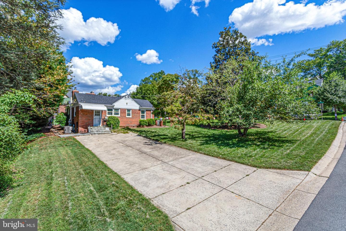 7100 Western Avenue, Chevy Chase