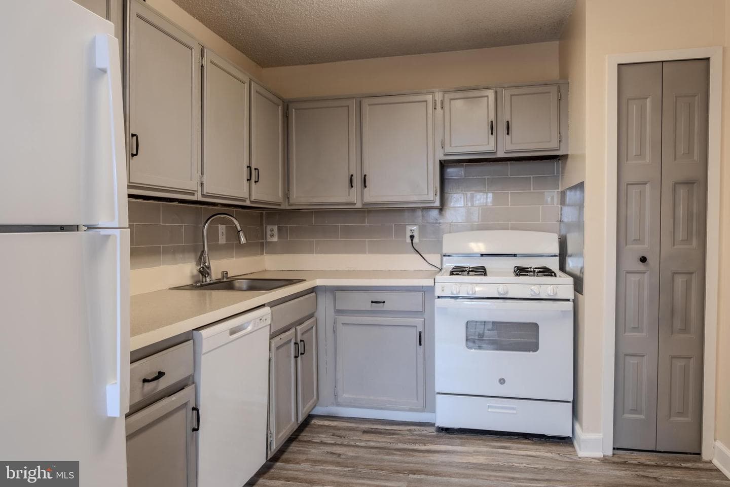 5225 Pooks Hill Road #1016n photo 5