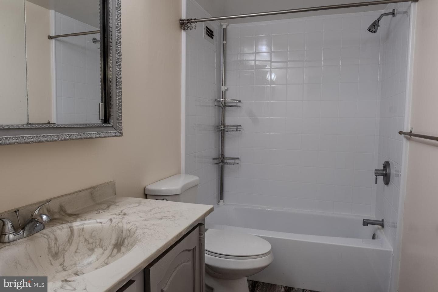 5225 Pooks Hill Road #1016n photo 8