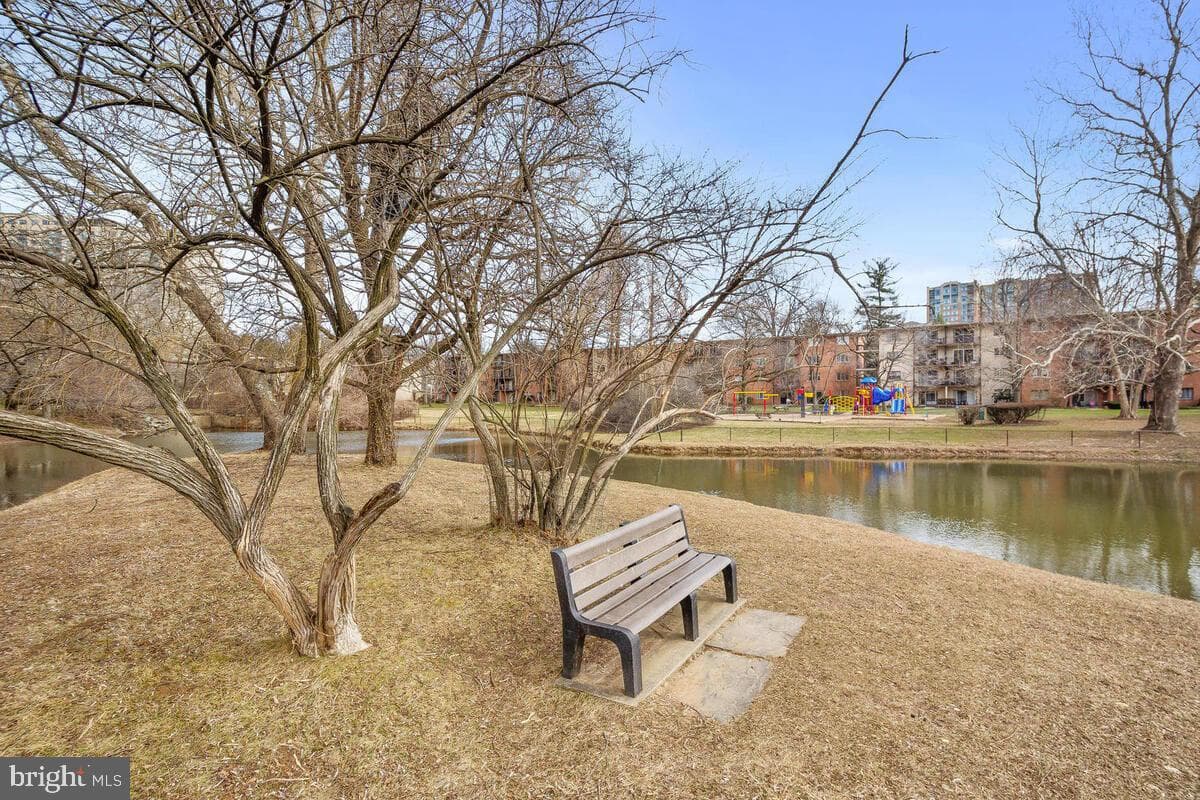 10401 Grosvenor Place #721 photo 42