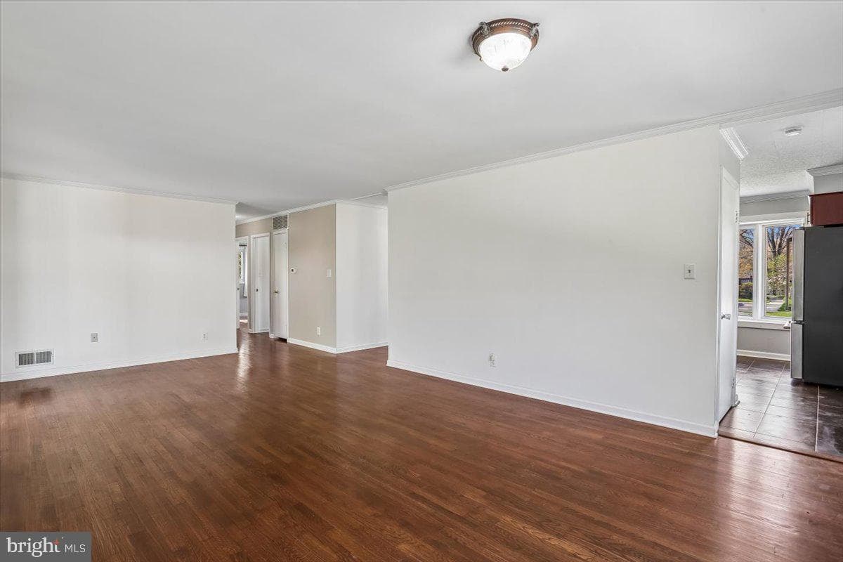 4423 Renn Street photo 13