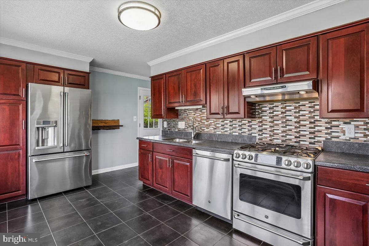 4423 Renn Street photo 16