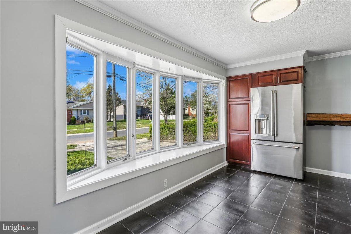4423 Renn Street photo 20