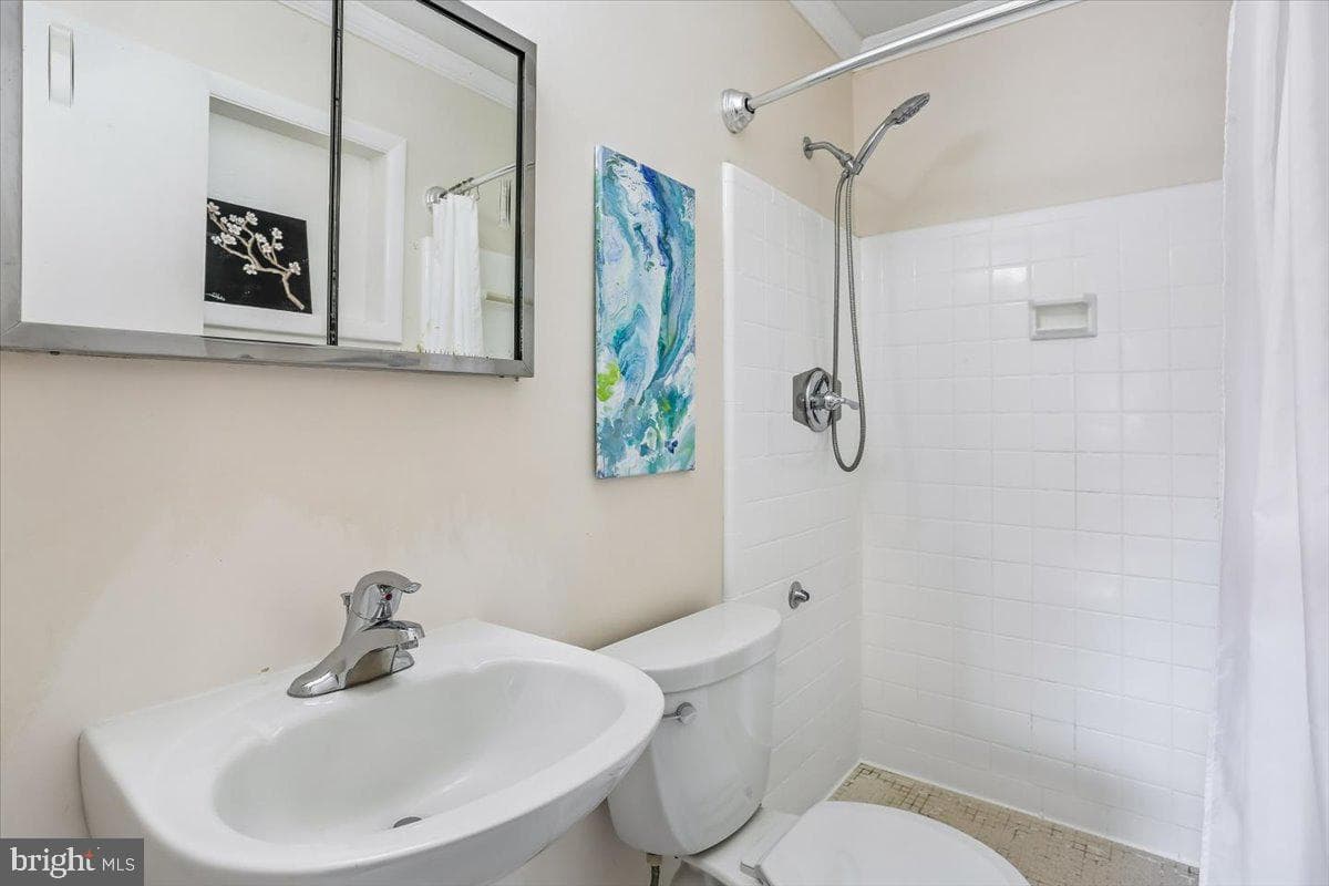 4423 Renn Street photo 30