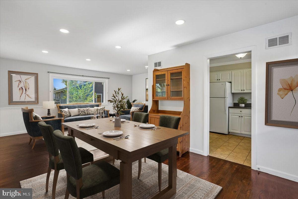 4423 Renn Street photo 37