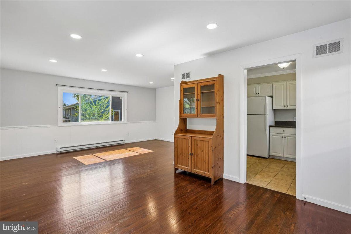 4423 Renn Street photo 38