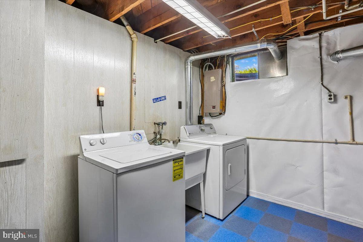 4423 Renn Street photo 64
