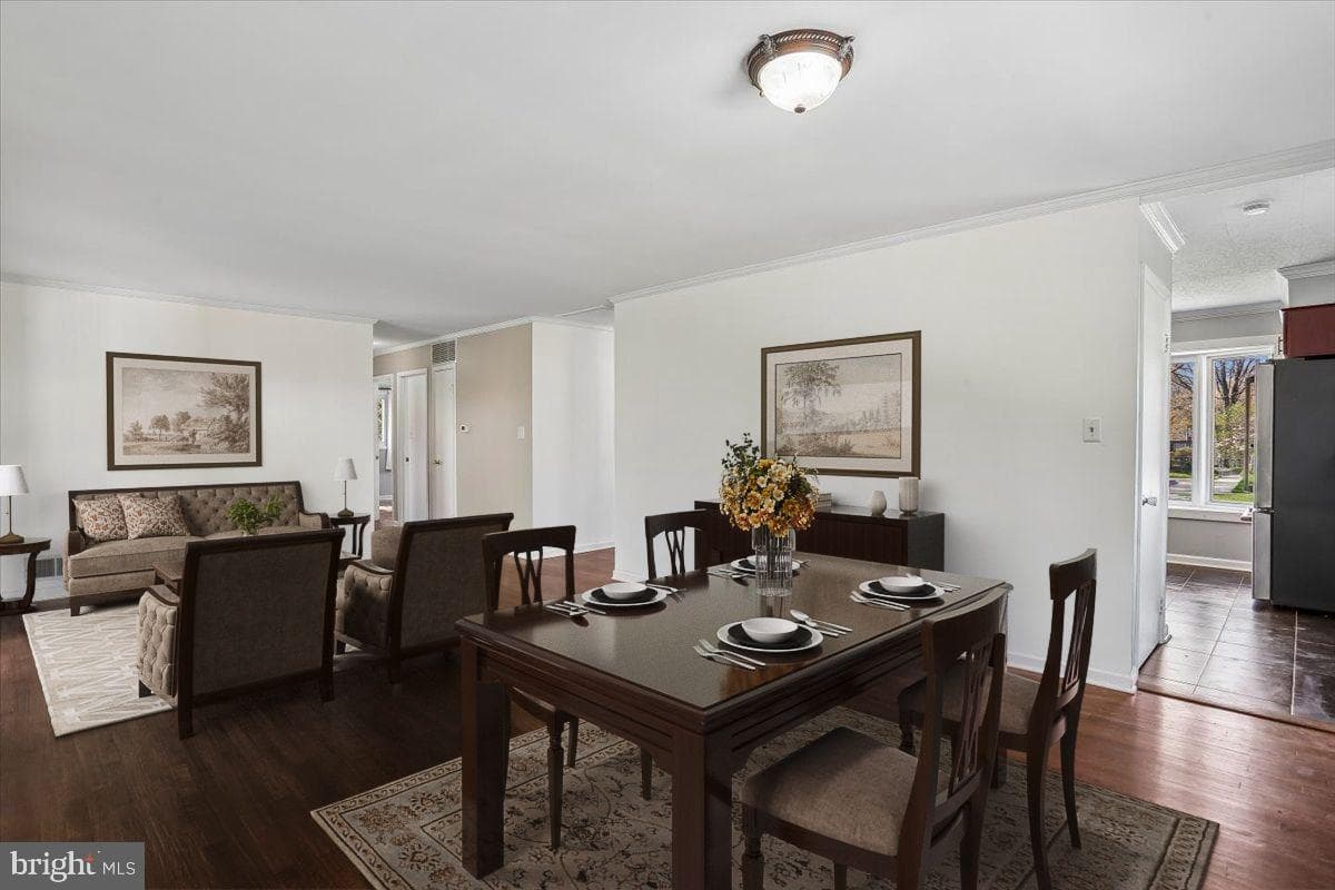 4423 Renn Street photo 7