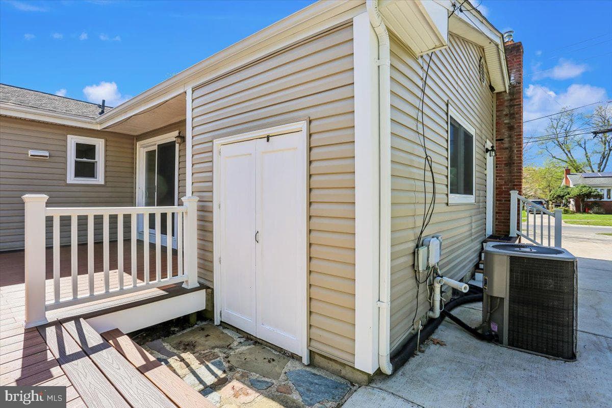 4423 Renn Street photo 75