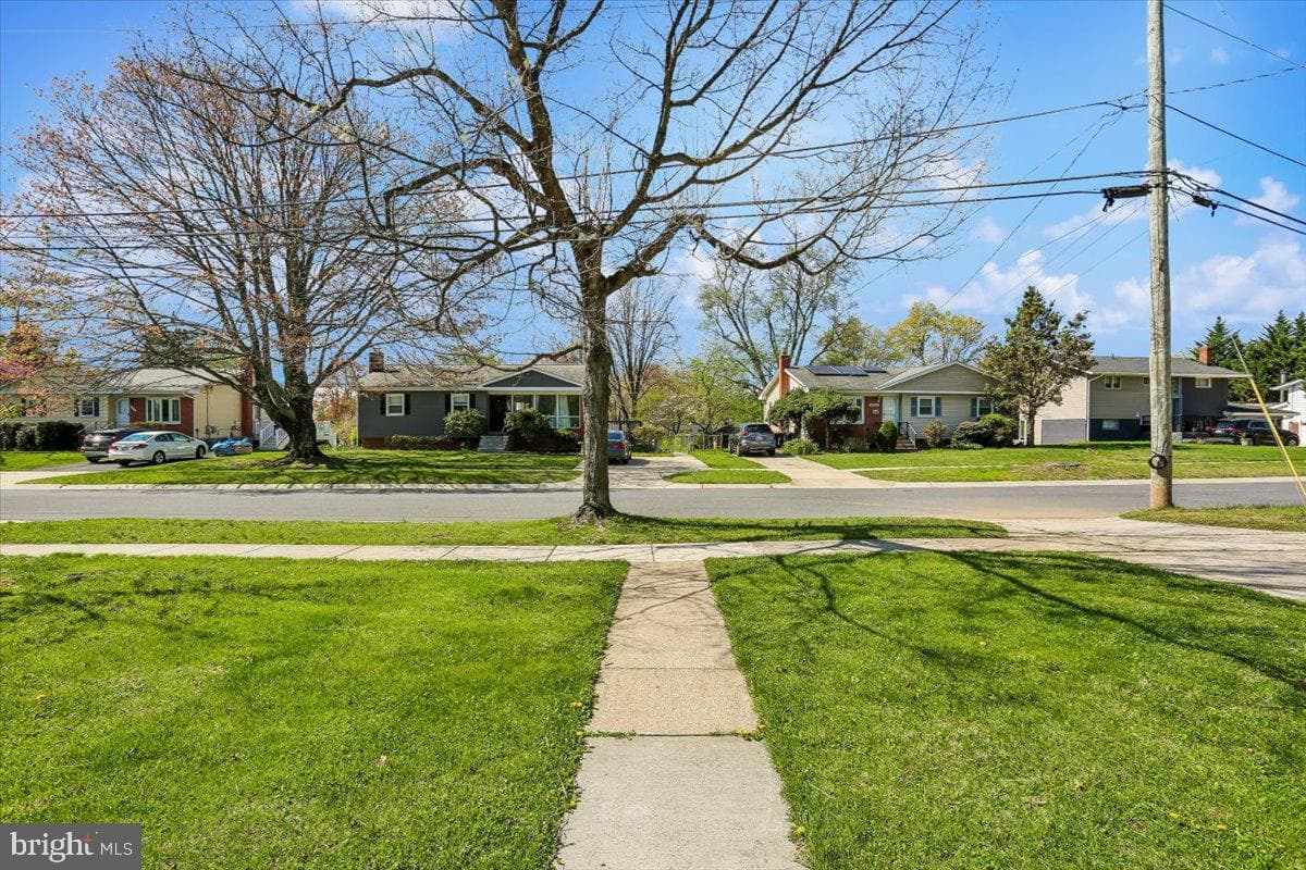 4423 Renn Street photo 90