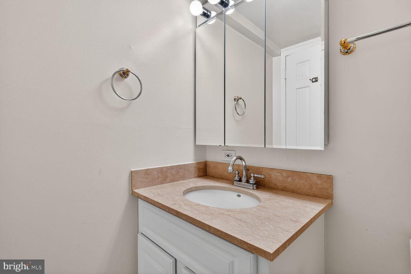 4601 N Park Avenue N #402-B photo 8
