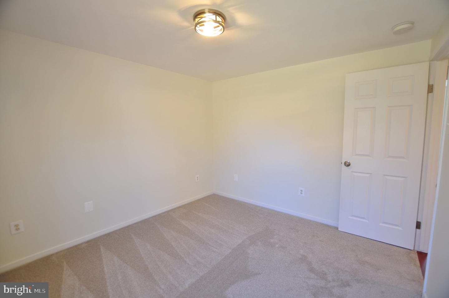 7421 Brenish Drive photo 15