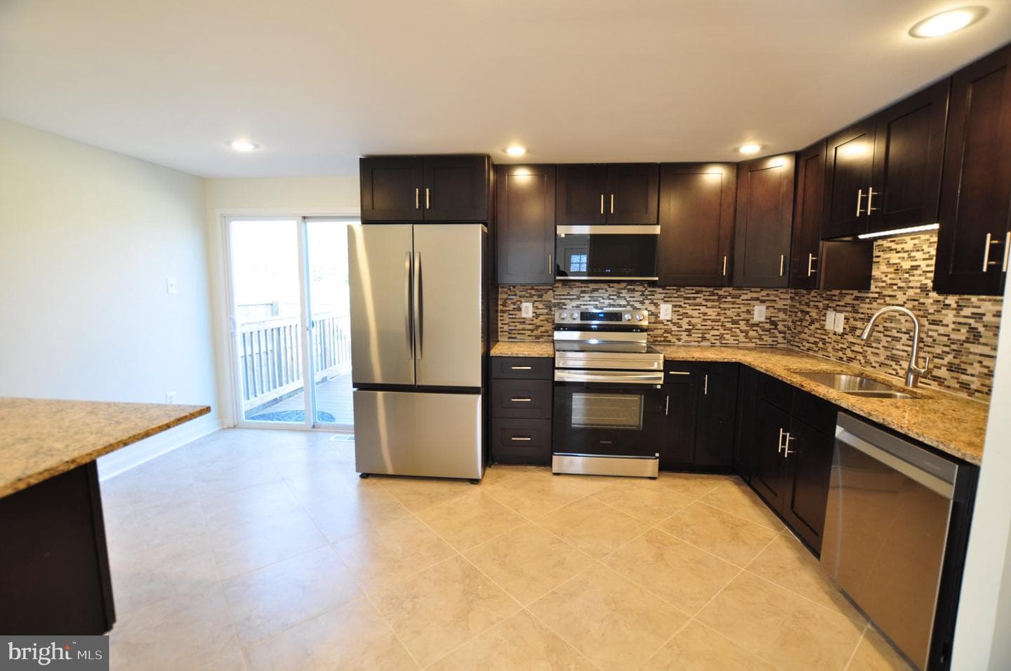 7421 Brenish Drive photo 6