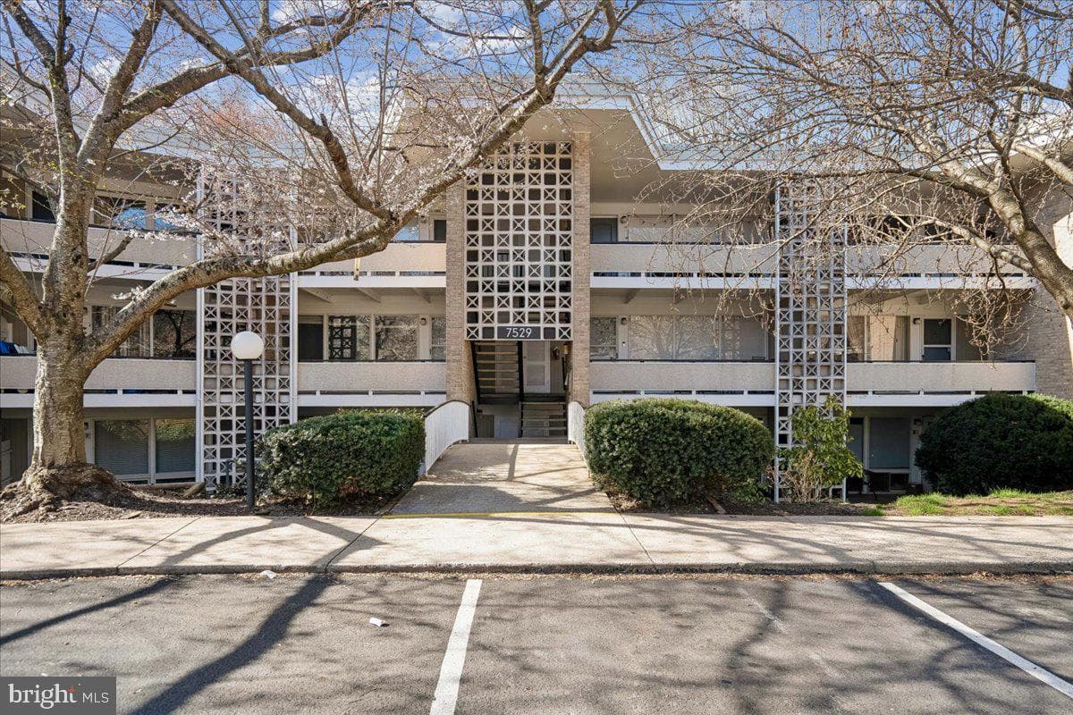 7529 Spring Lake Drive #7529-C1 photo 1