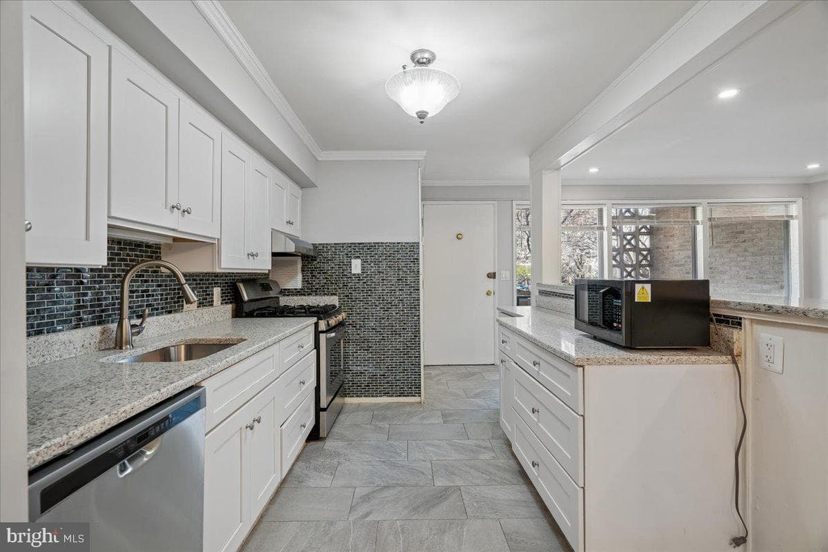 7529 Spring Lake Drive #7529-C1 photo 16