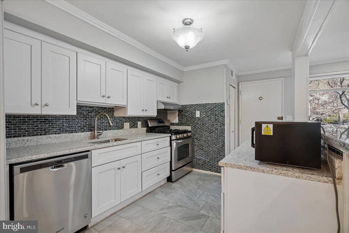 7529 Spring Lake Drive #7529-C1 photo 17