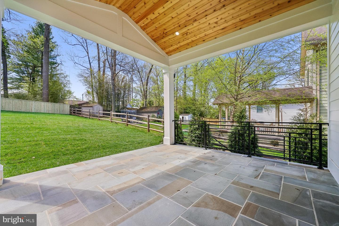3008 Jennings Road photo 29