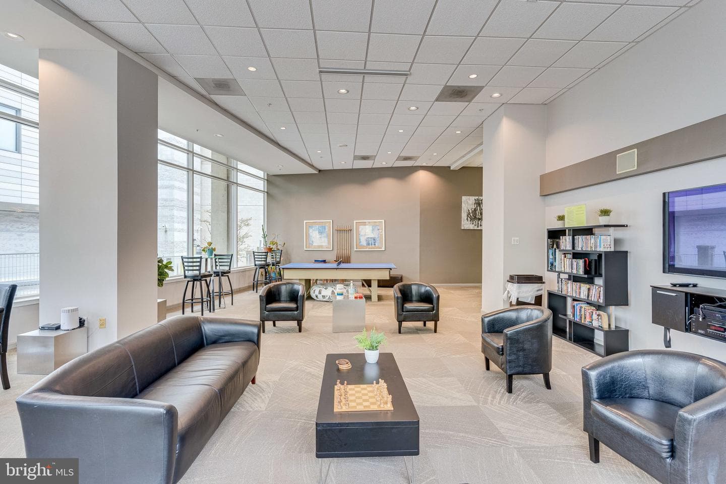 930 Wayne Avenue #1009 photo 29
