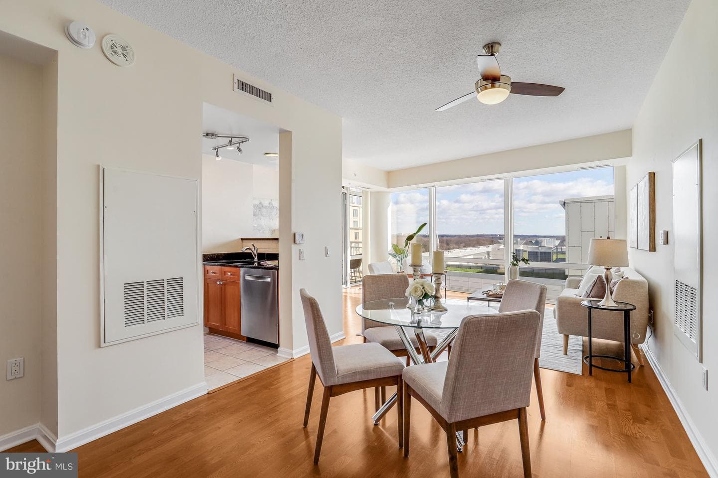 930 Wayne Avenue #1009 photo 5