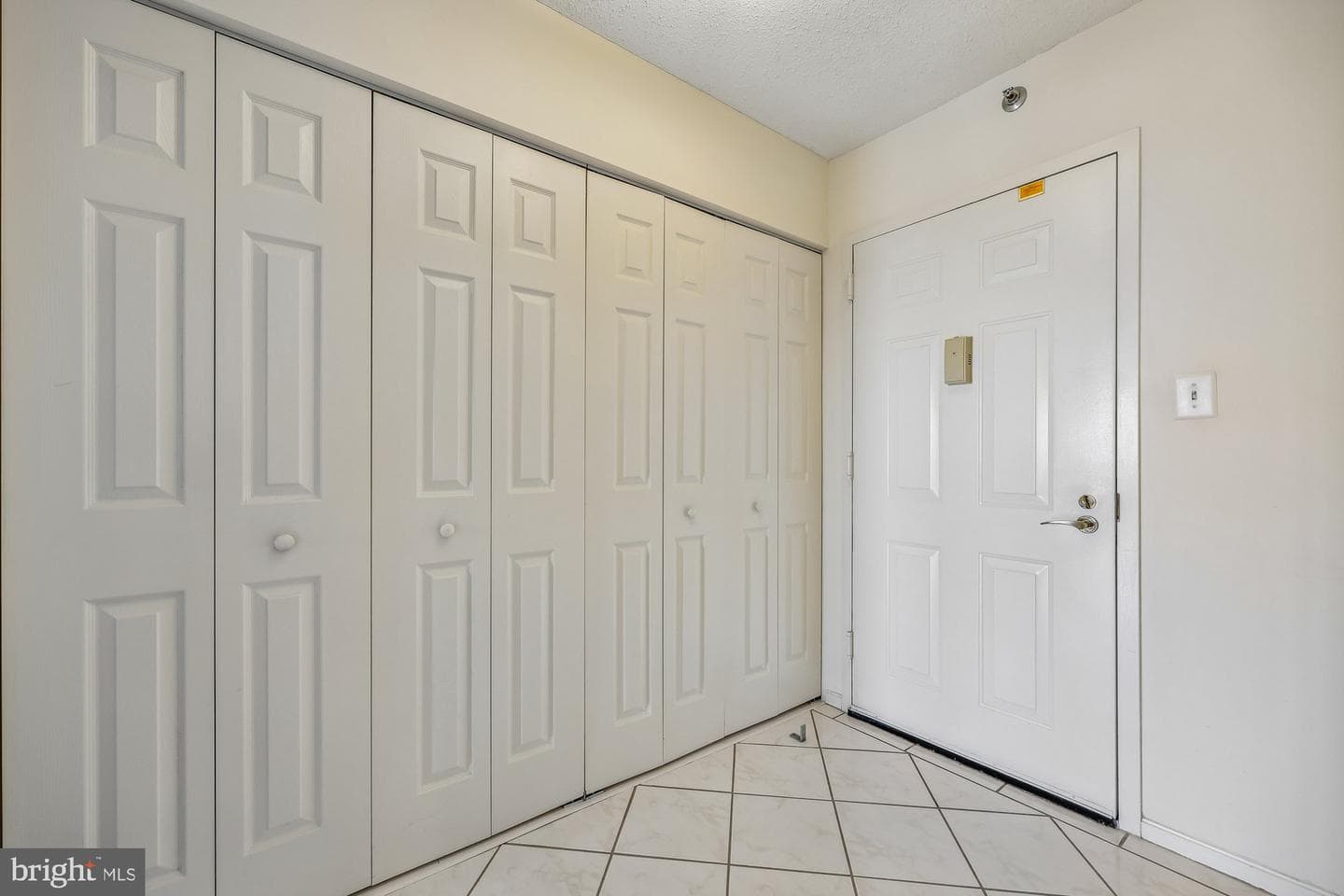 3330 N Leisure World Boulevard #5-807 photo 2