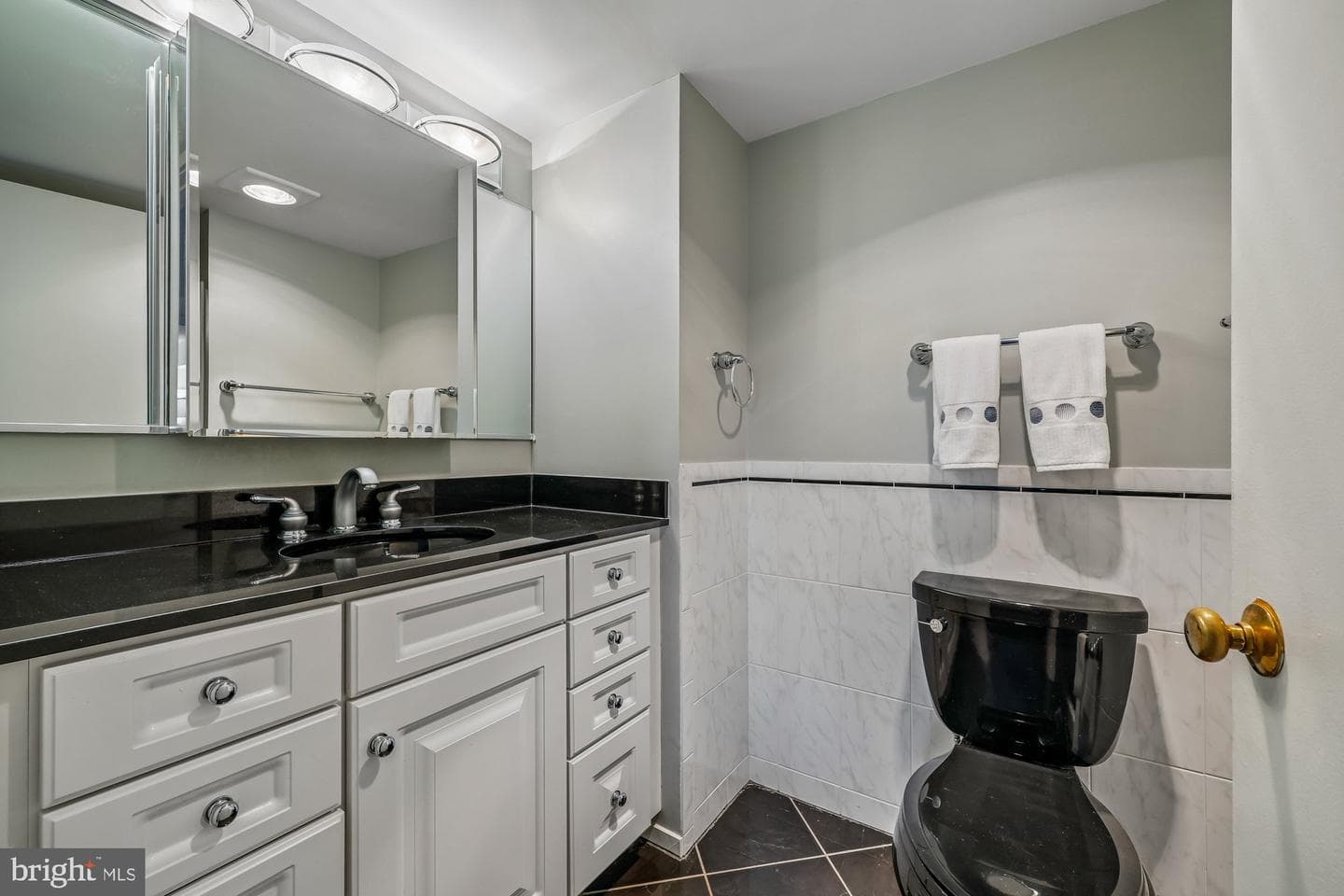 3330 N Leisure World Boulevard #5-807 photo 28