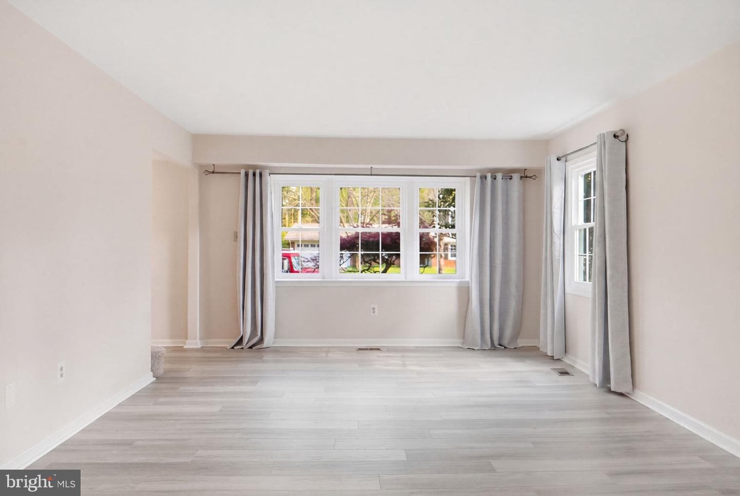 3221 Beret Lane photo 7