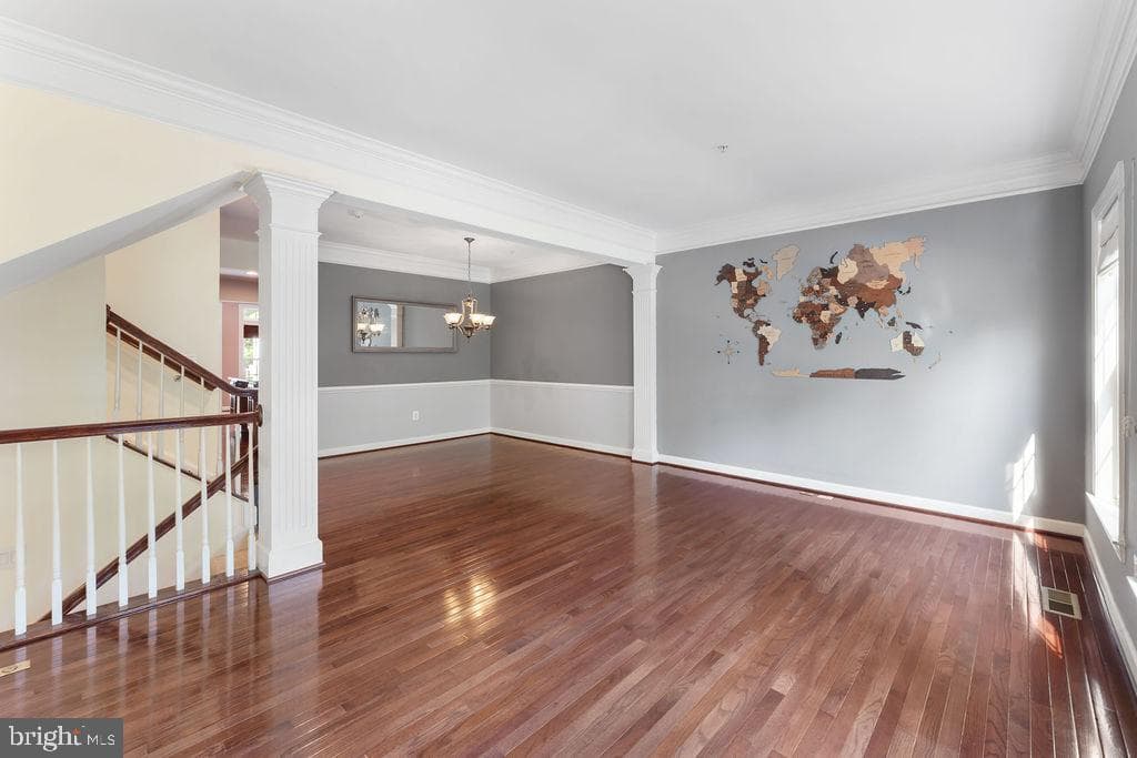 1627 Whitehall Drive photo 8