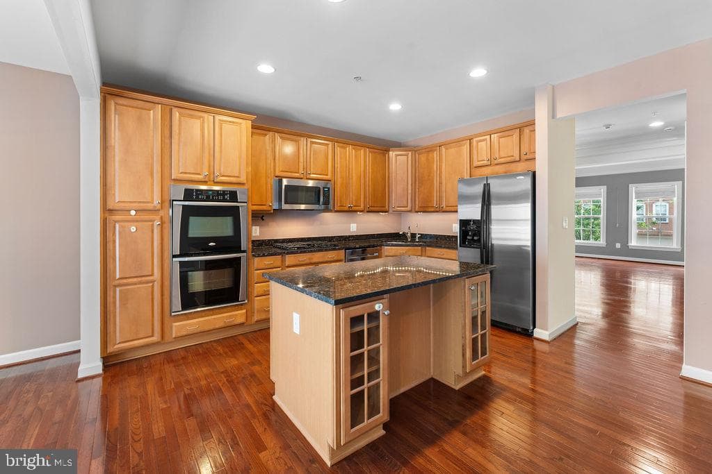 1627 Whitehall Drive photo 9