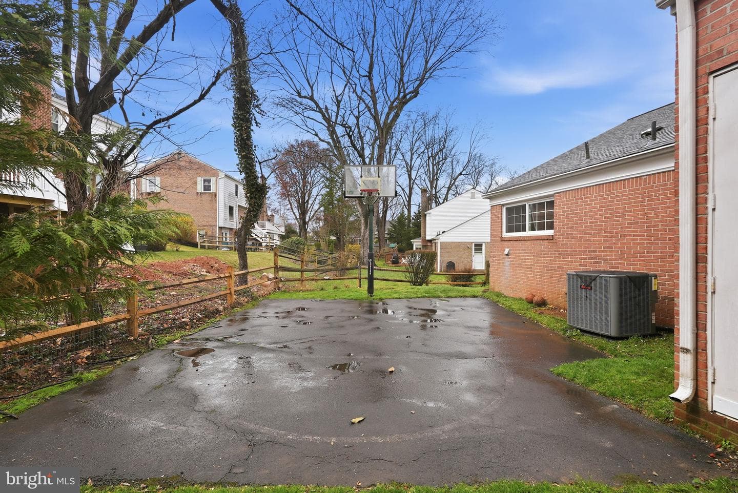 1 Paddock Court photo 33