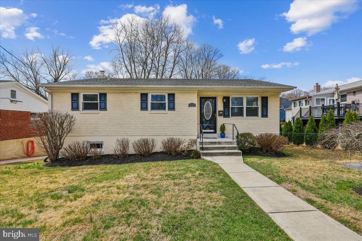 11310 Ashley Drive photo 2