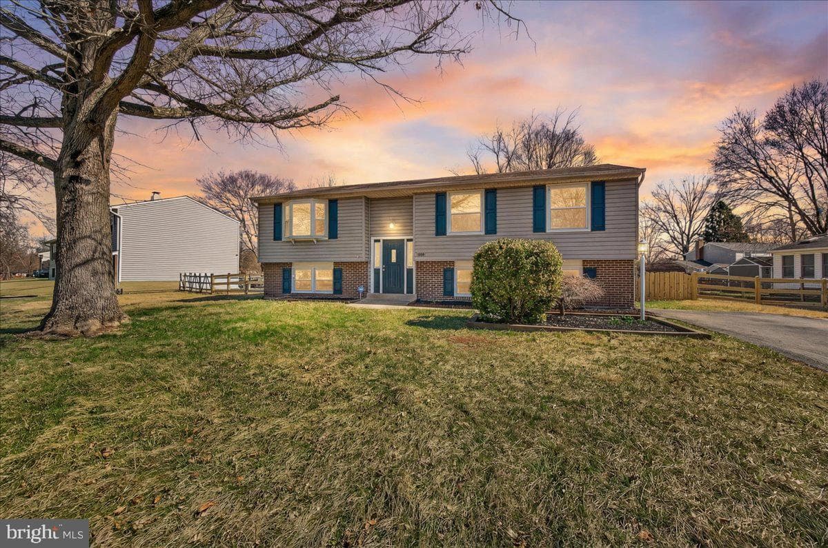 19158 Dowden Circle