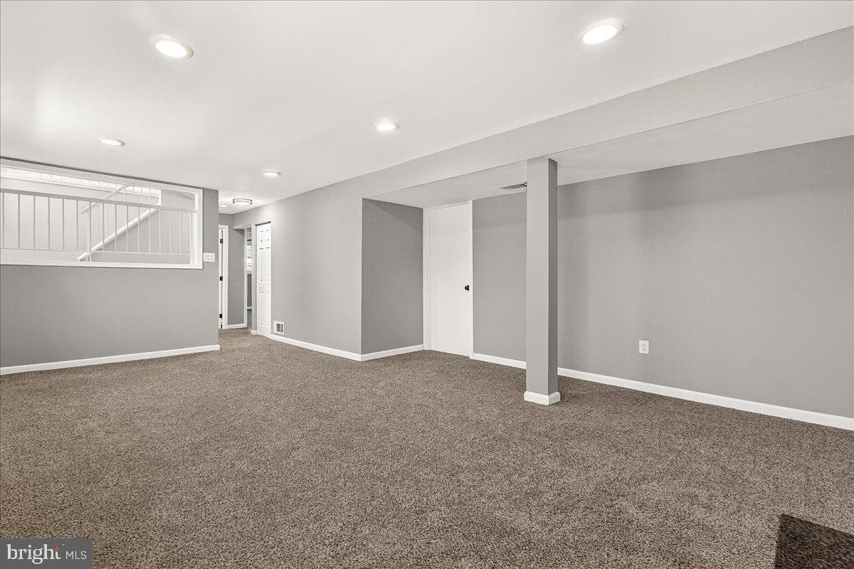 19158 Dowden Circle photo 53