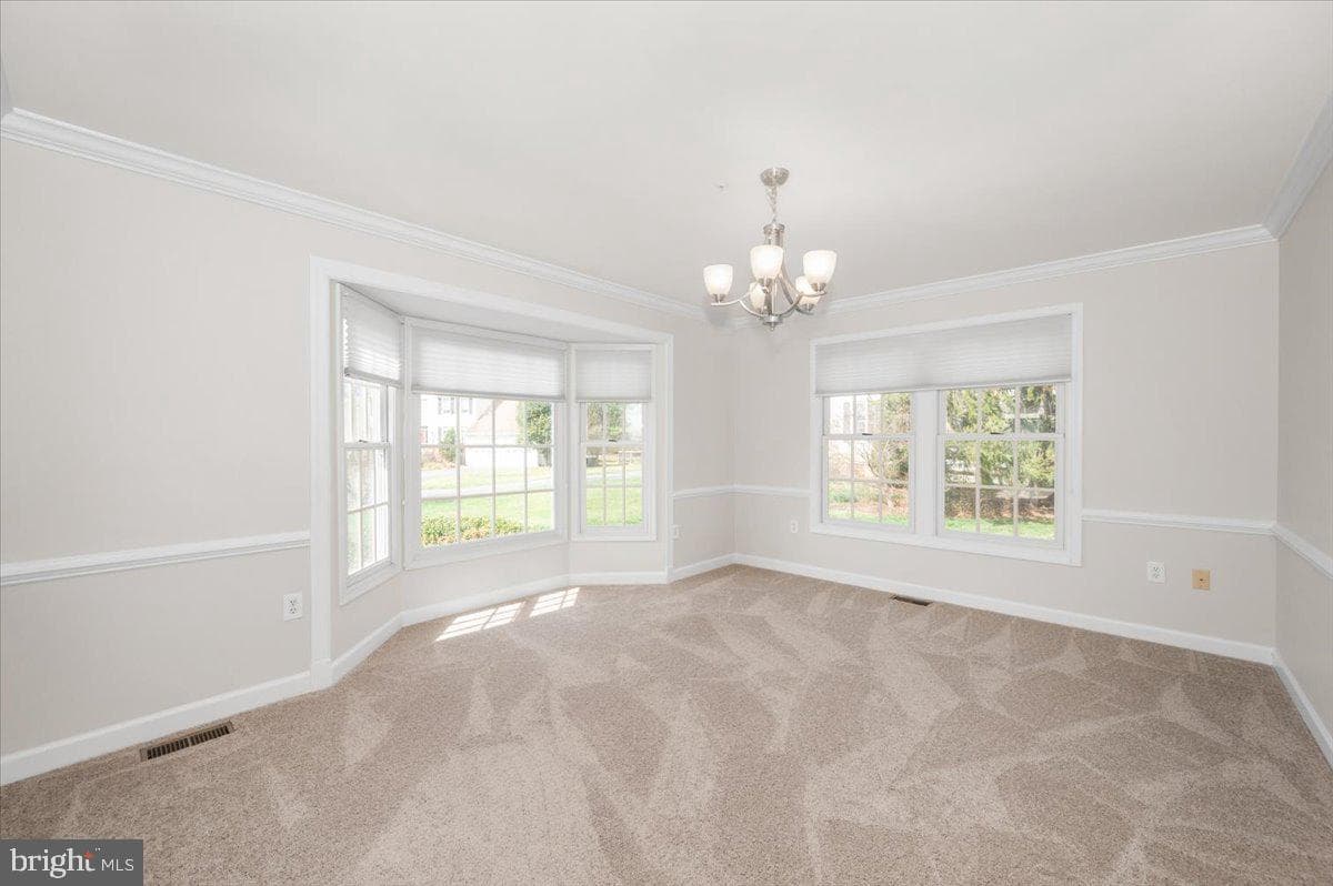 17900 Hickman Street photo 10