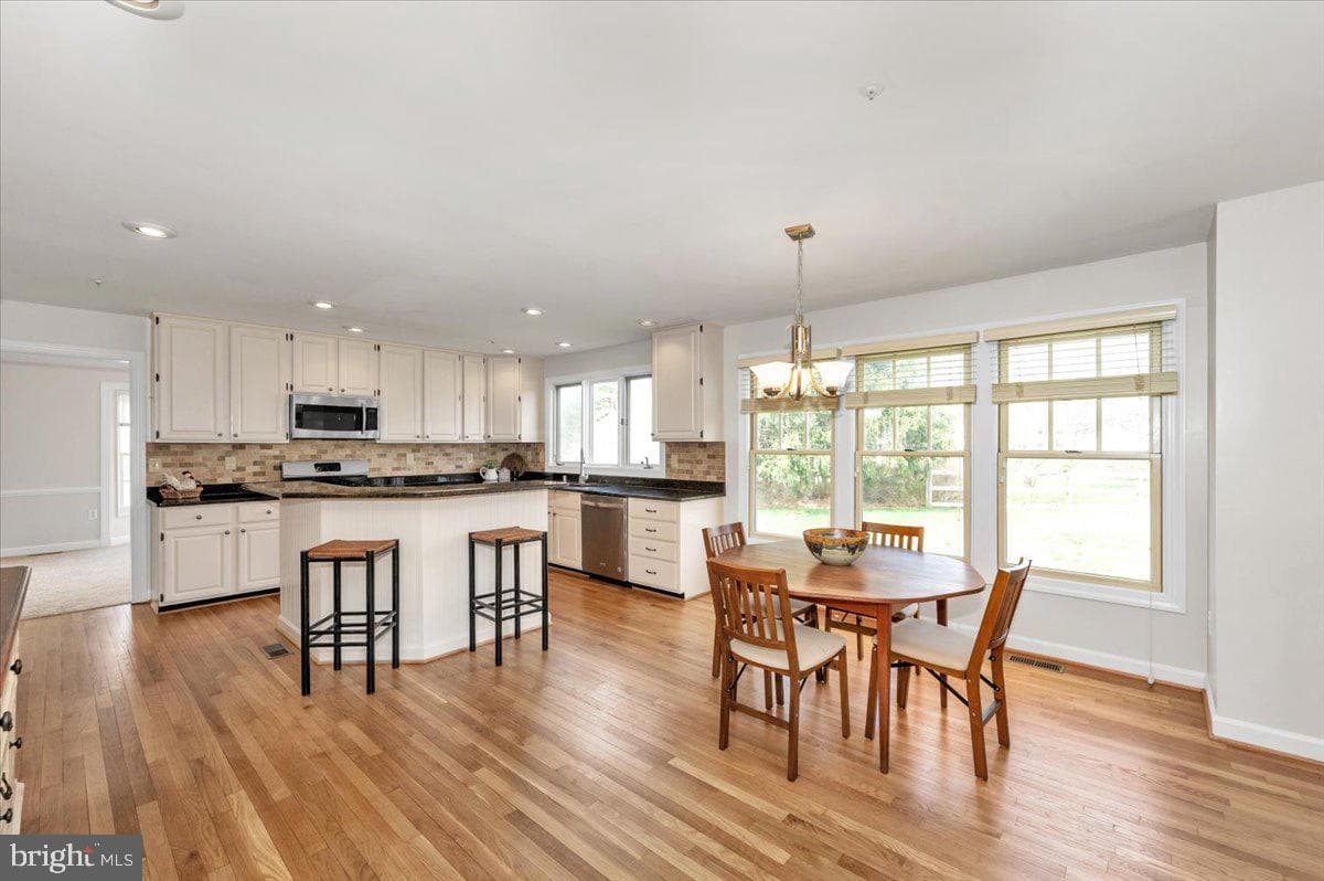 17900 Hickman Street photo 21