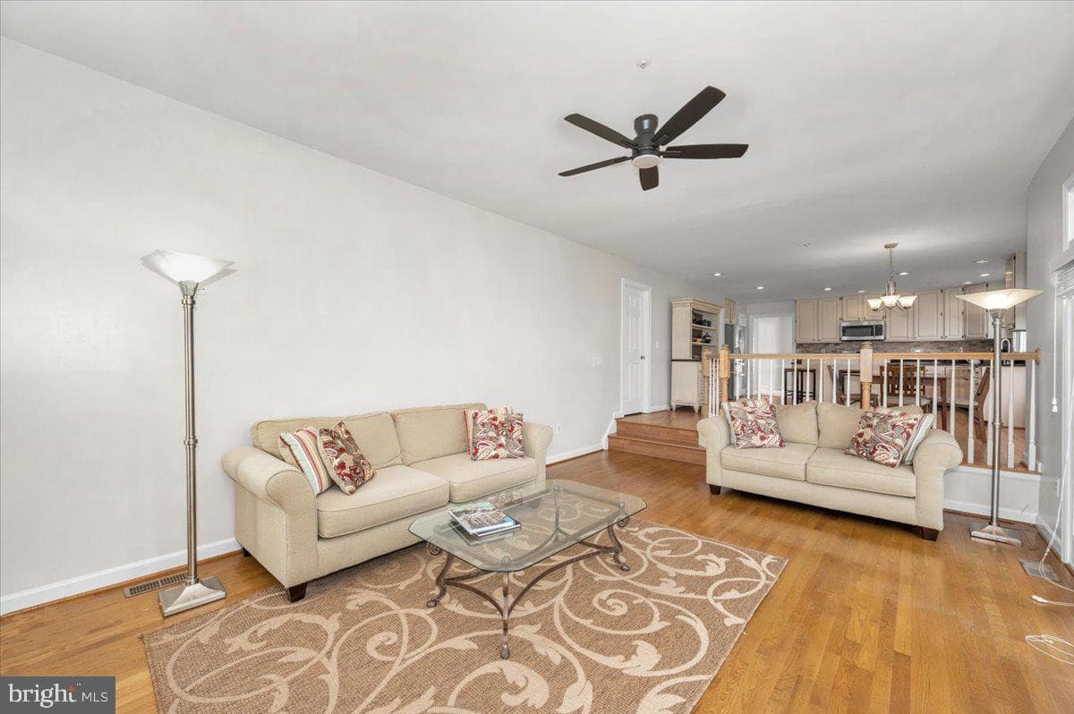 17900 Hickman Street photo 27