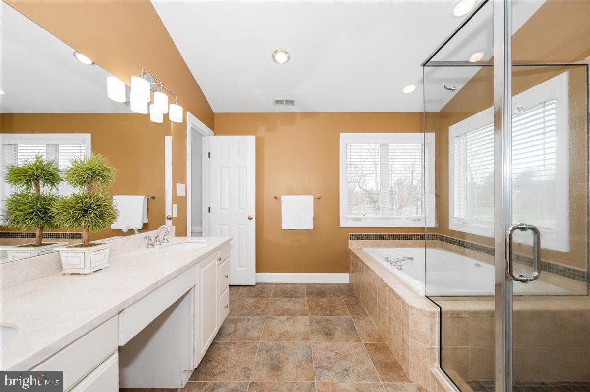 17900 Hickman Street photo 40