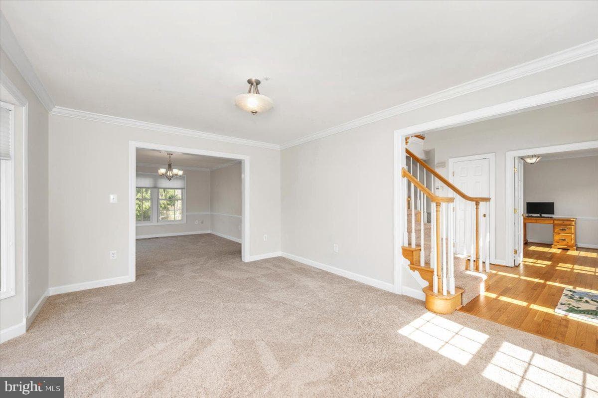 17900 Hickman Street photo 9