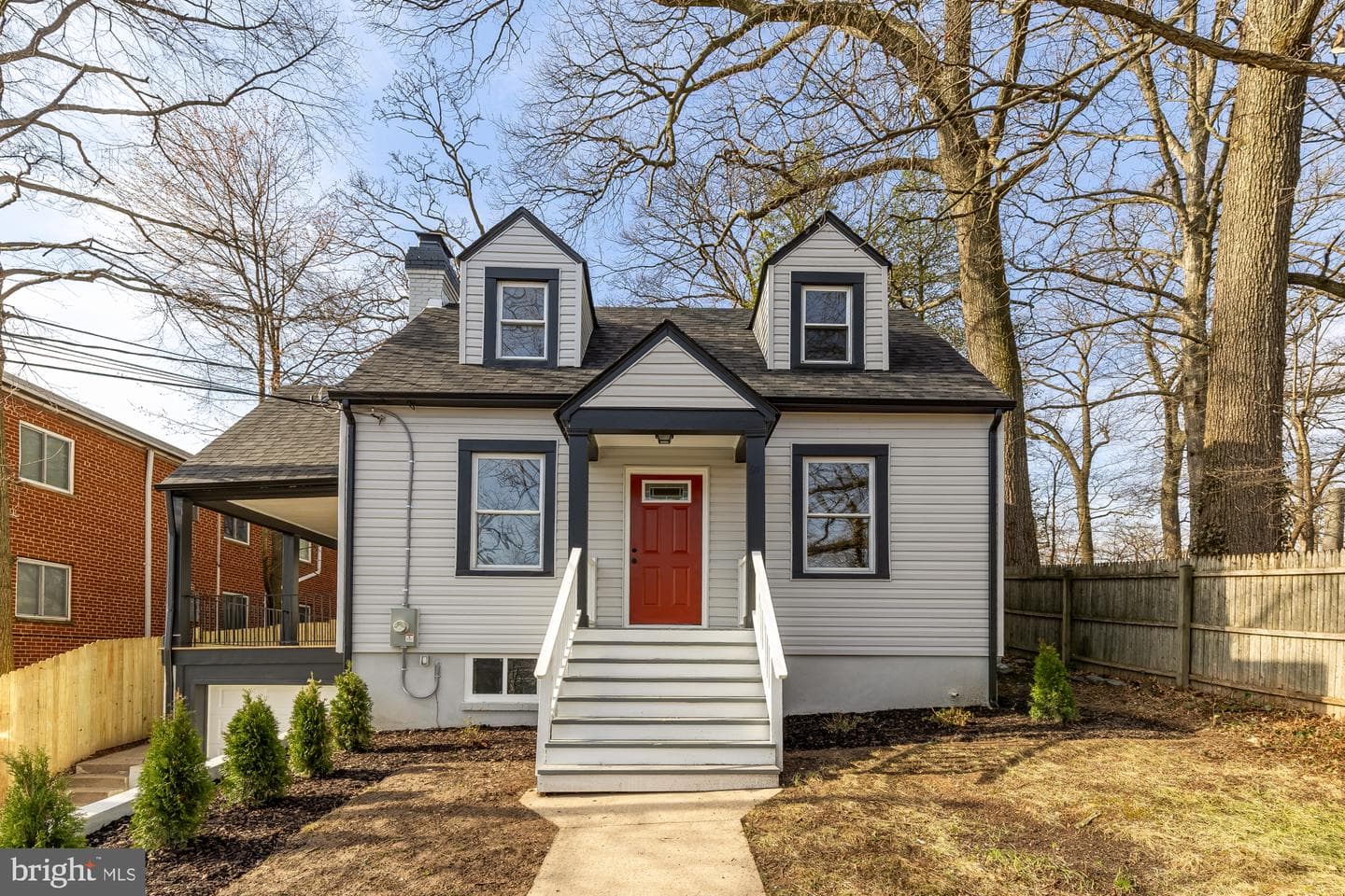 611 Ethan Allen Avenue photo 3