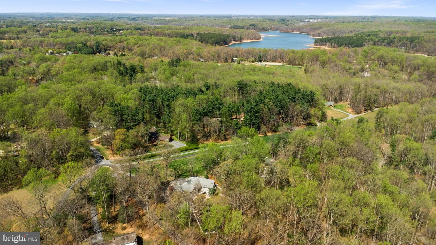 18 Pinebark Court photo 69